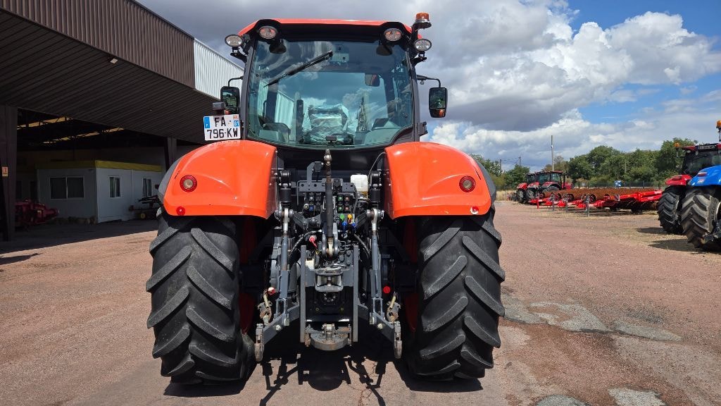 Tracteur chargeur KUBOTA M7-152 - photo slide 27