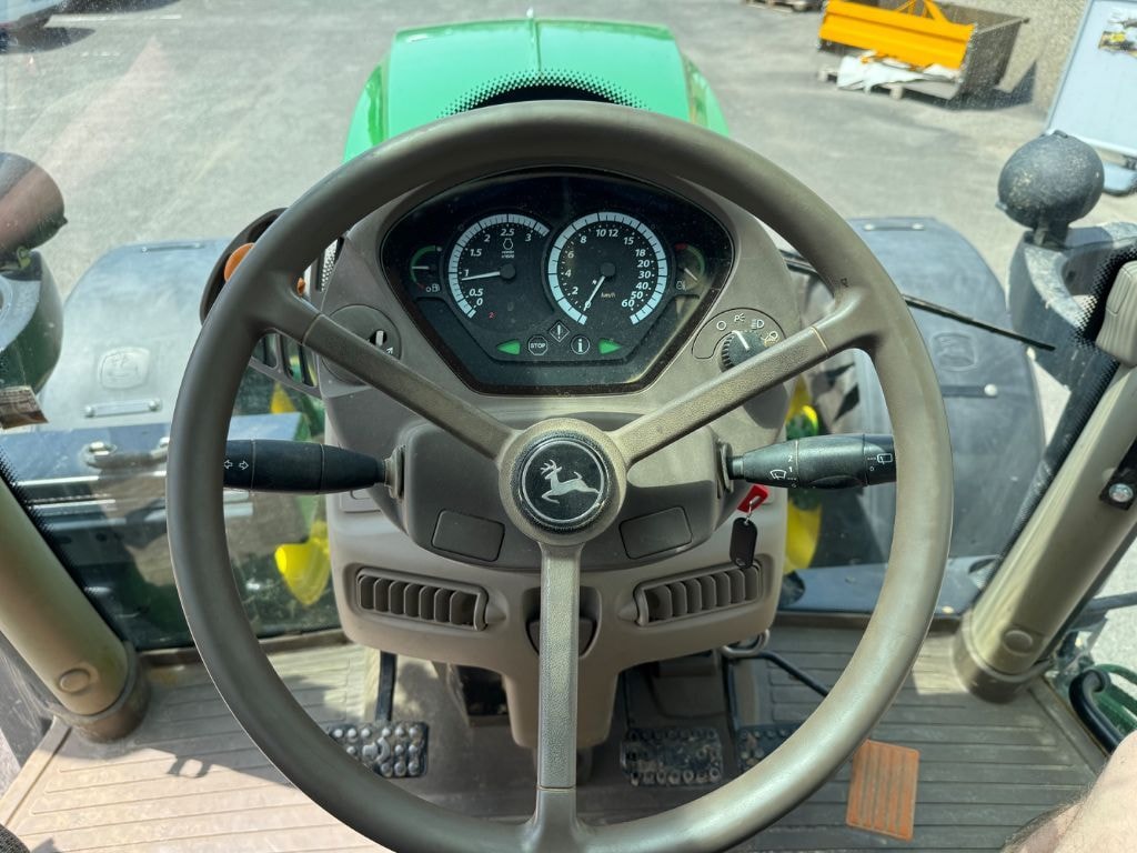 Tracteur JOHN DEERE 6115R - photo slide 23