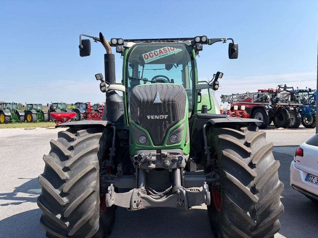 Tracteur FENDT 720 VARIO POWER - photo slide 11