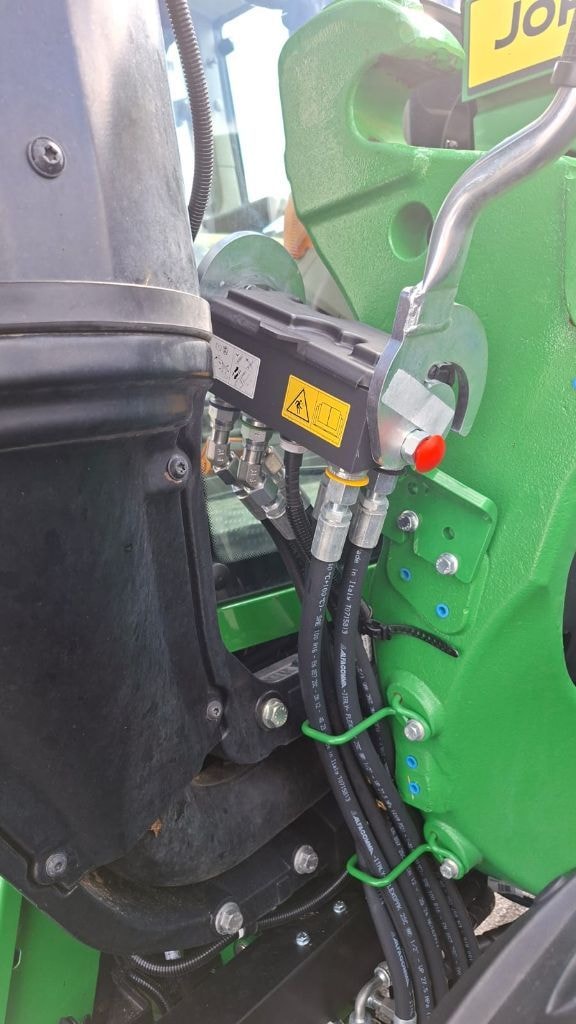 Tracteur JOHN DEERE 6M 115 - photo slide 5
