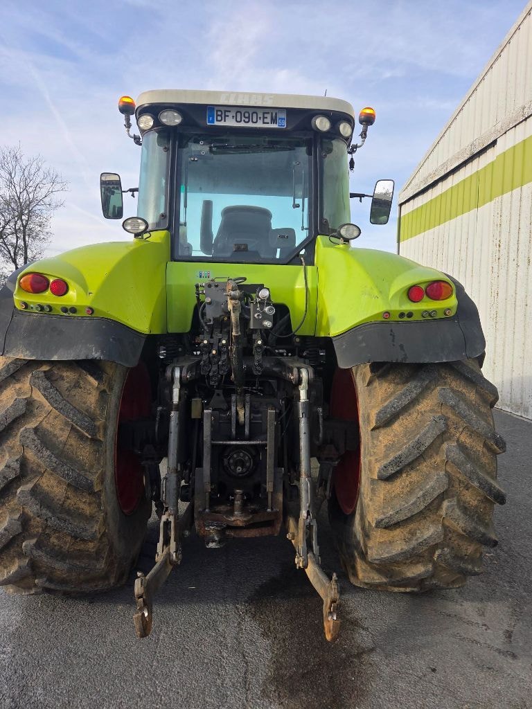 Tracteur CLAAS AXION 820 - photo slide 17