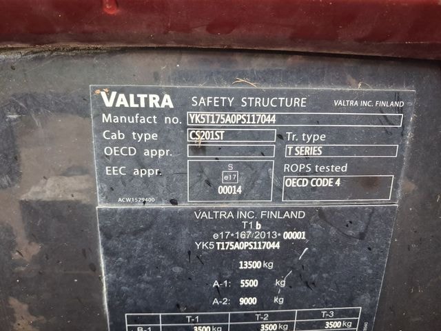 Tracteur VALTRA T175 A - photo slide 11