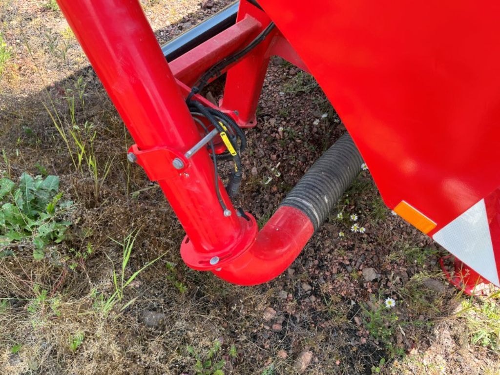 Trémie frontale VADERSTAD FH 2200 - photo slide 10