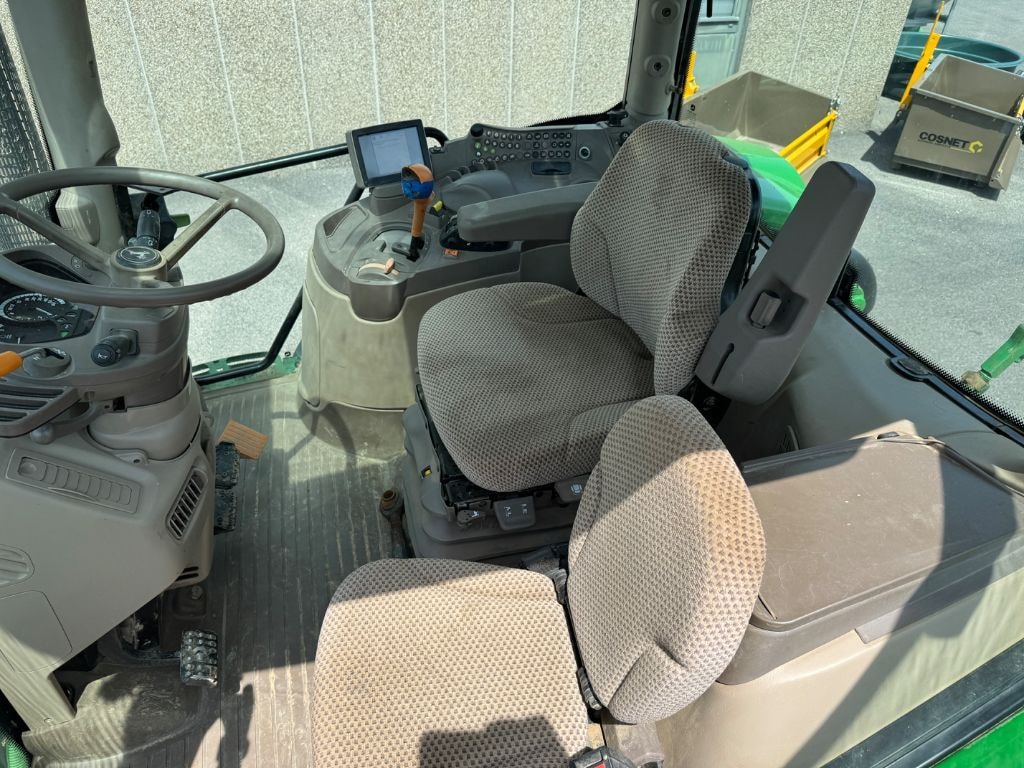 Tracteur JOHN DEERE 6115R - photo slide 18