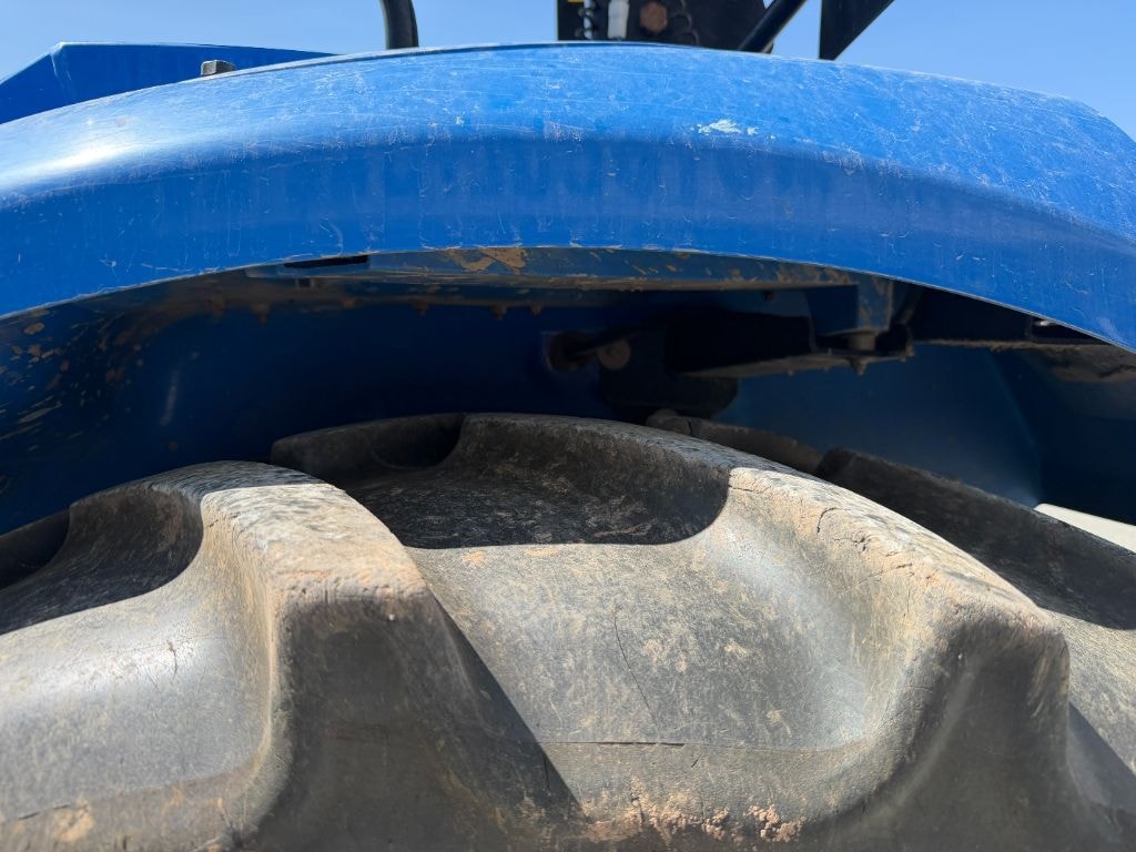 Tracteur chargeur NEW HOLLAND T5.95 DC - photo slide 21