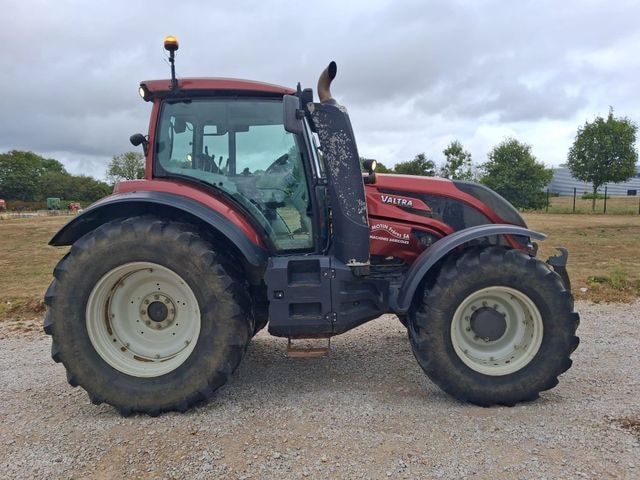 Tracteur VALTRA T144  ACTIVE - photo slide 4