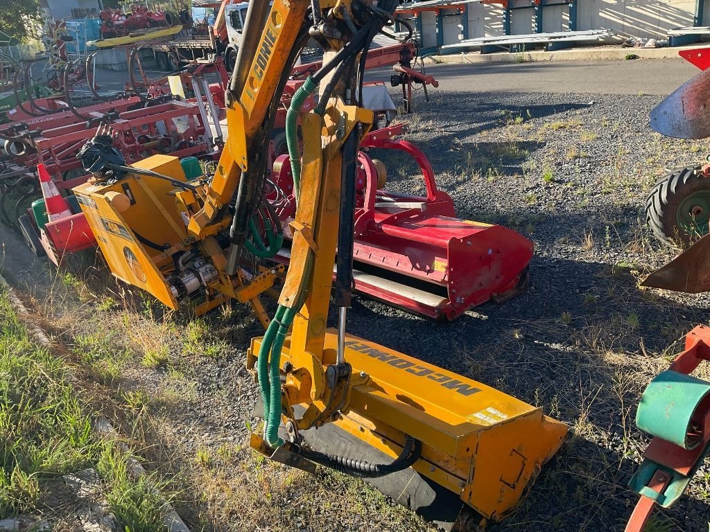Epareuse MC CONNEL Mag 450 - photo slide 4
