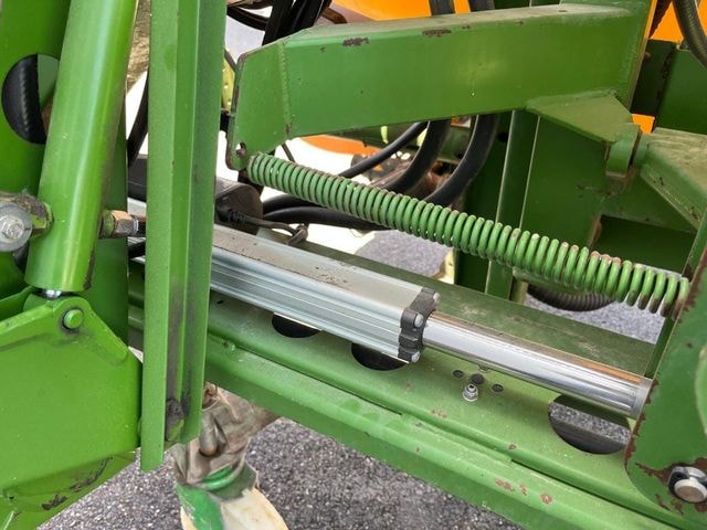 Pulverisateur AMAZONE Uf1200 - photo slide 12