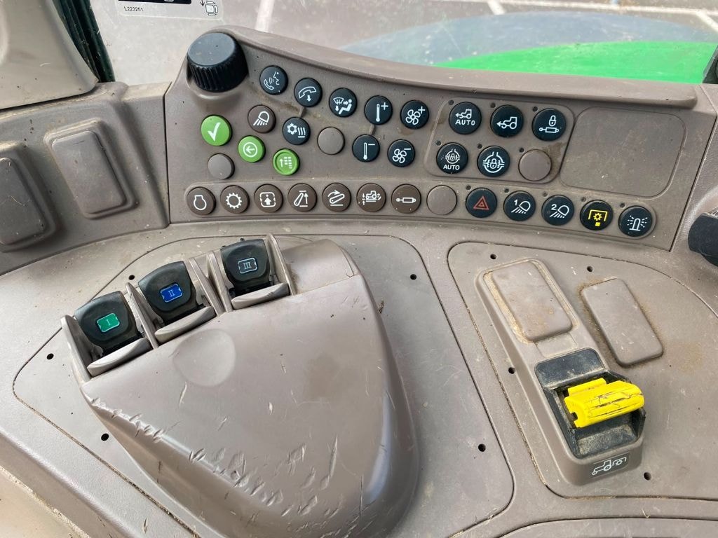 Tracteur chargeur JOHN DEERE 6130M AUTO POWER  - photo slide 11