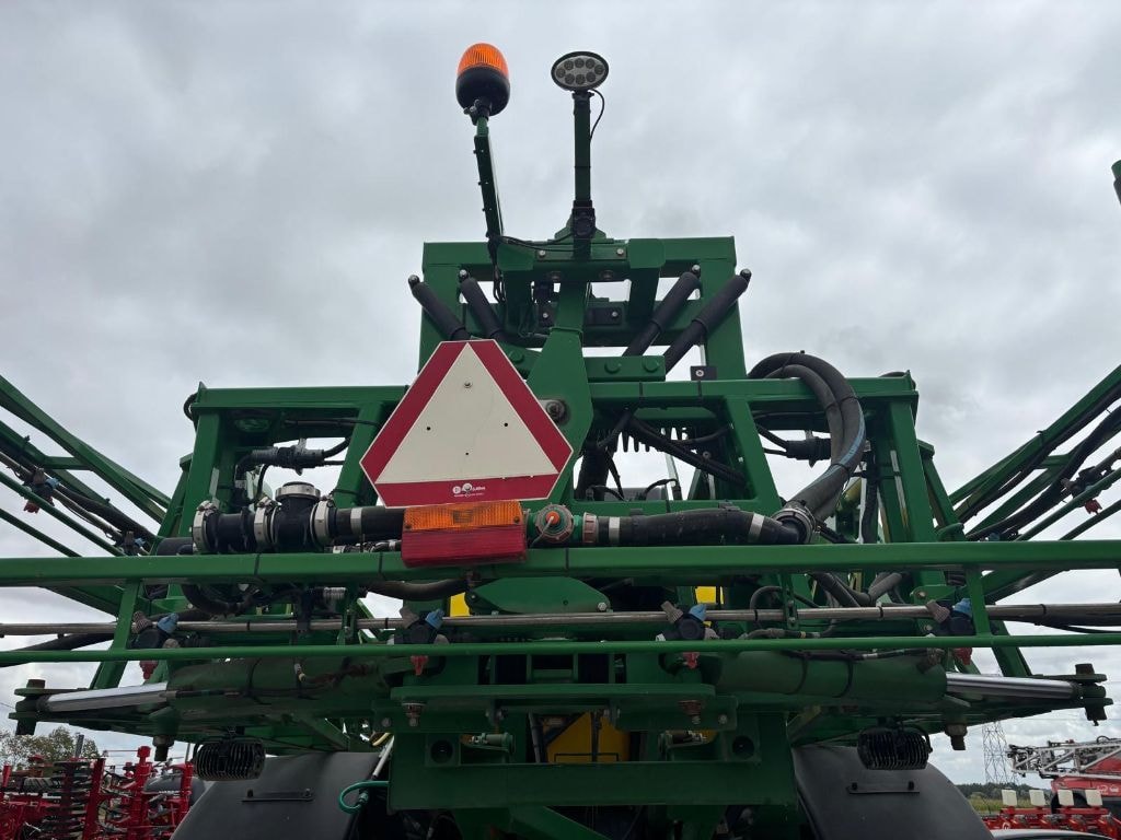 Pulverisateur automoteur JOHN DEERE 4040i - photo slide 8