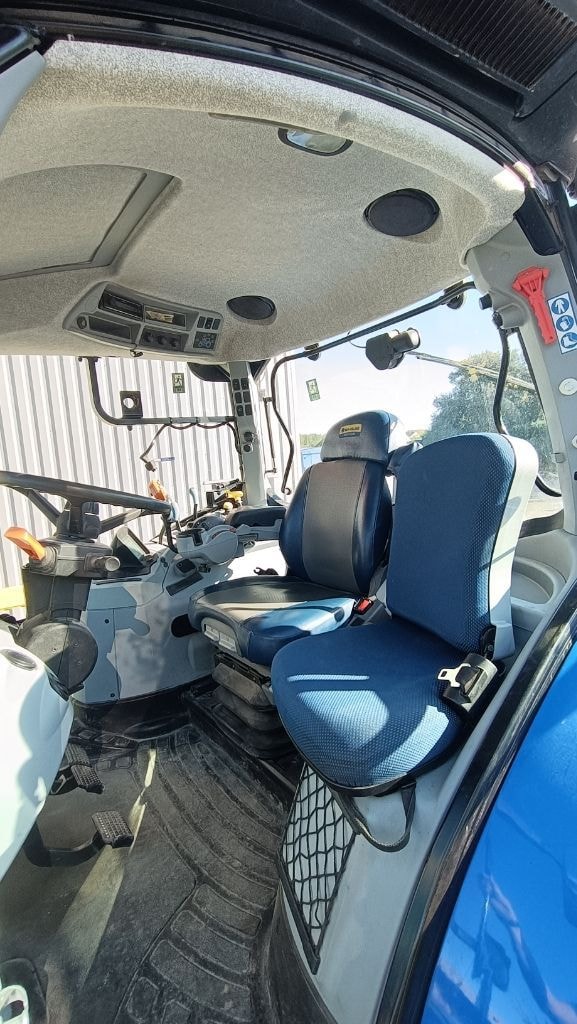 Tracteur NEW HOLLAND T7.210 - photo slide 12