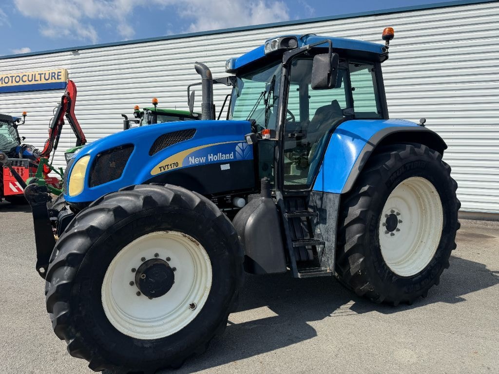 Tracteur NEW HOLLAND TVT170 - photo slide 6