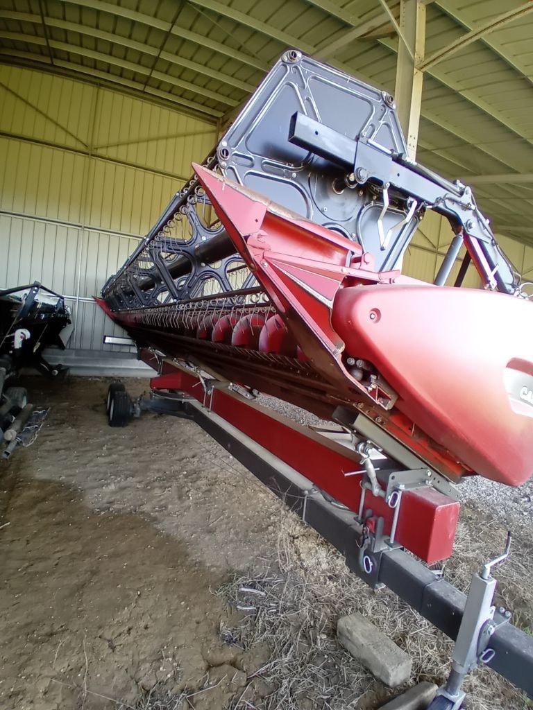 Moissonneuse CASE IH AXIAL-FLOW 8250 - photo slide 7