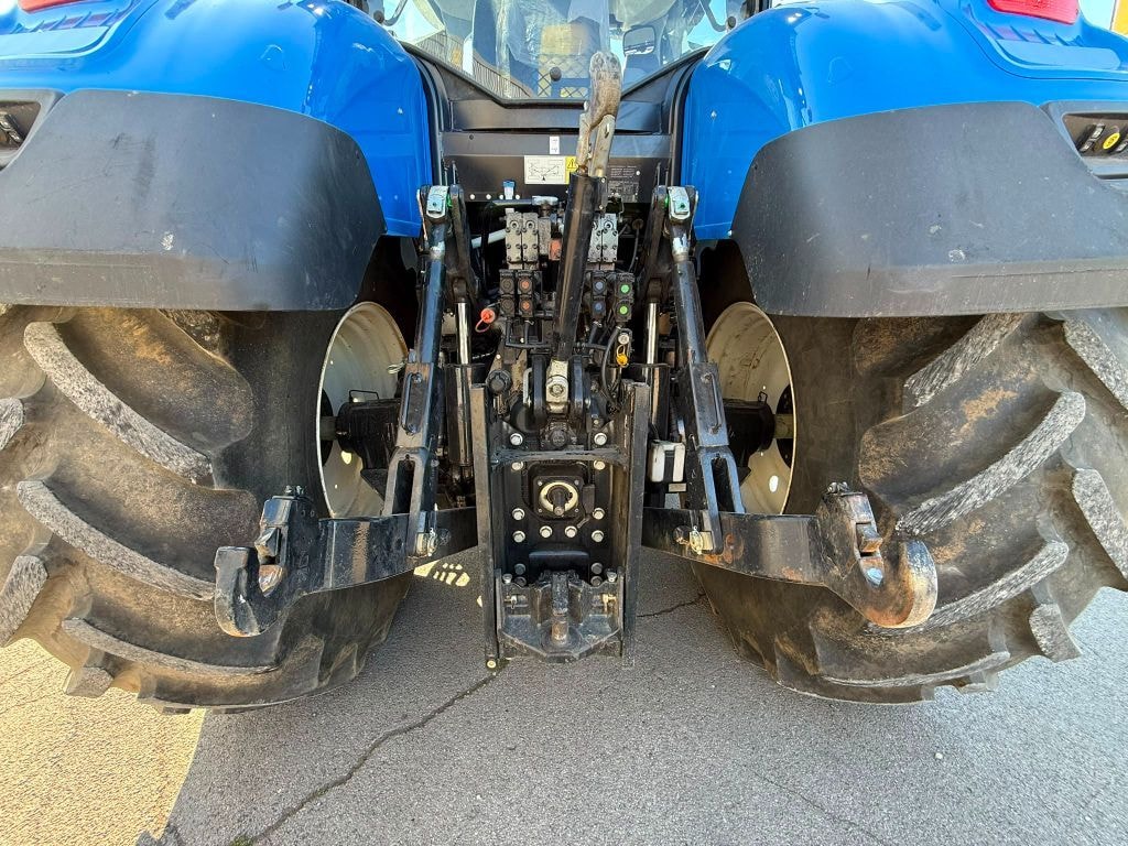Tracteur NEW HOLLAND T7.275 HD - photo slide 5