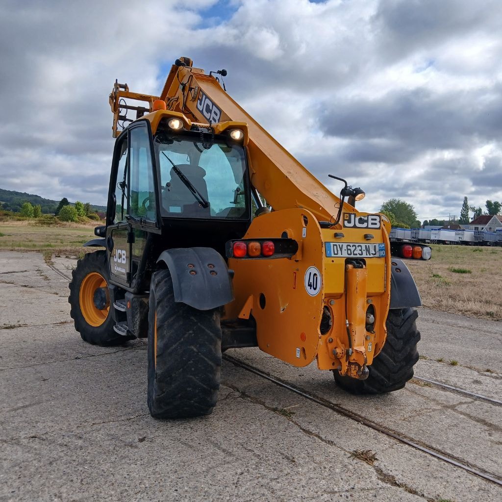 Telescopique JCB TELESCOPIC 531-70 AGRI PLUS - photo slide 3