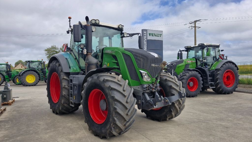 Tracteur FENDT 826 VARIO PROFI + - photo slide 8