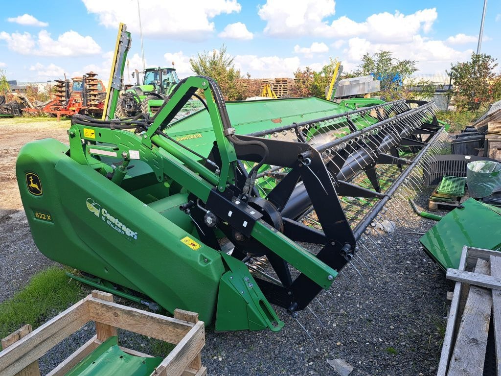 Coupe (MB) JOHN DEERE 622X - photo slide 6