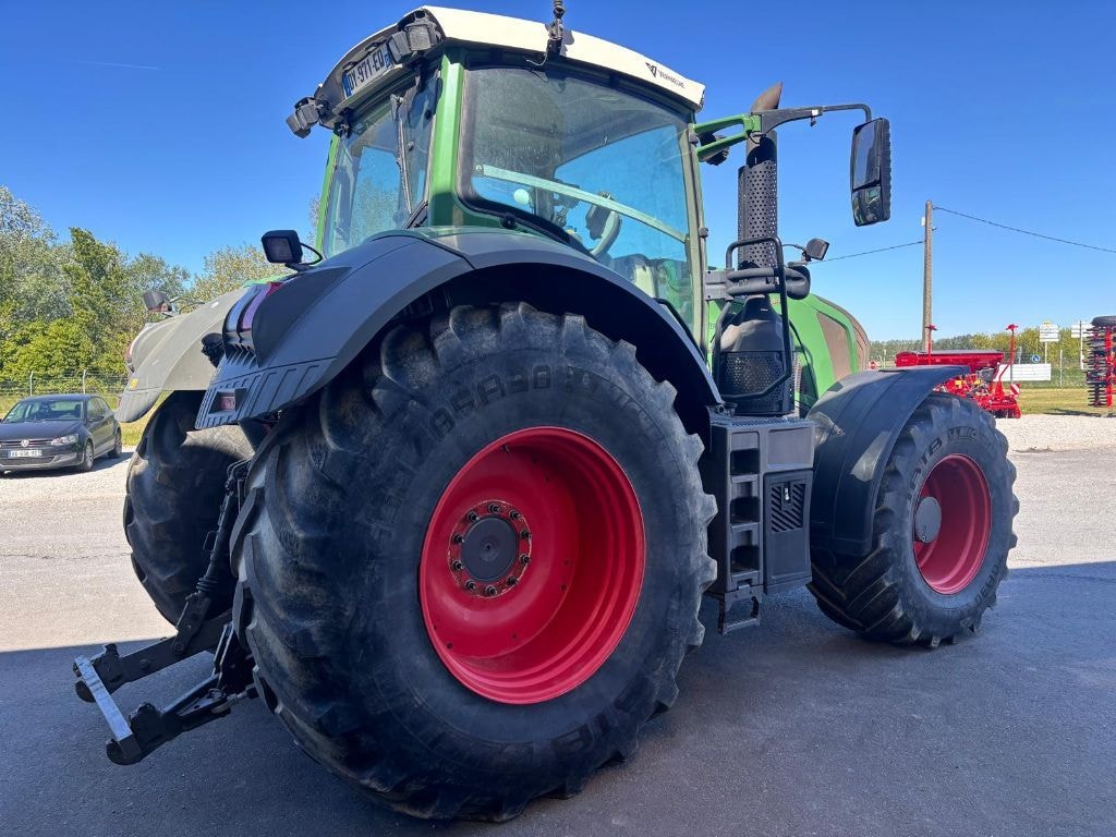 Tracteur FENDT 826 S4 PROFI + - photo slide 5