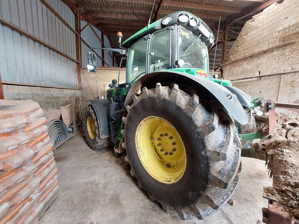 Tracteur JOHN DEERE 6215R - photo slide 3