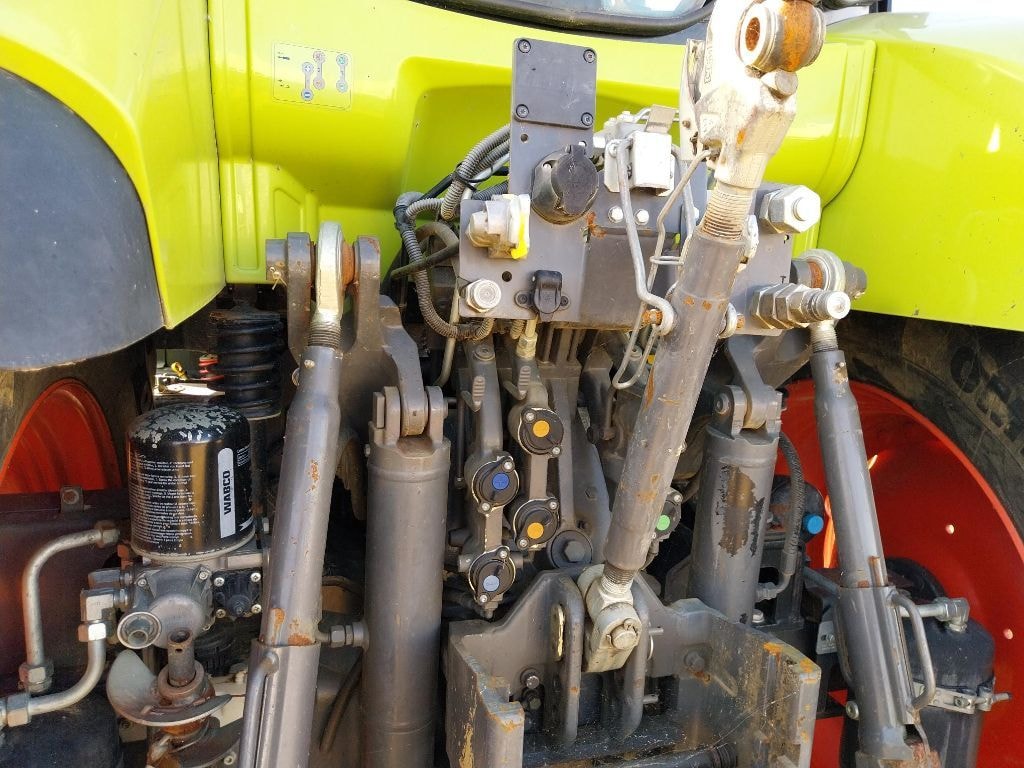 Tracteur CLAAS ARION 610 CIS+ - photo slide 2