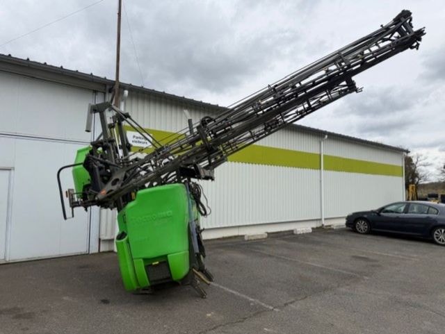 Pulverisateur TECNOMA MAXIS 1200 HLE 20m - photo slide 2