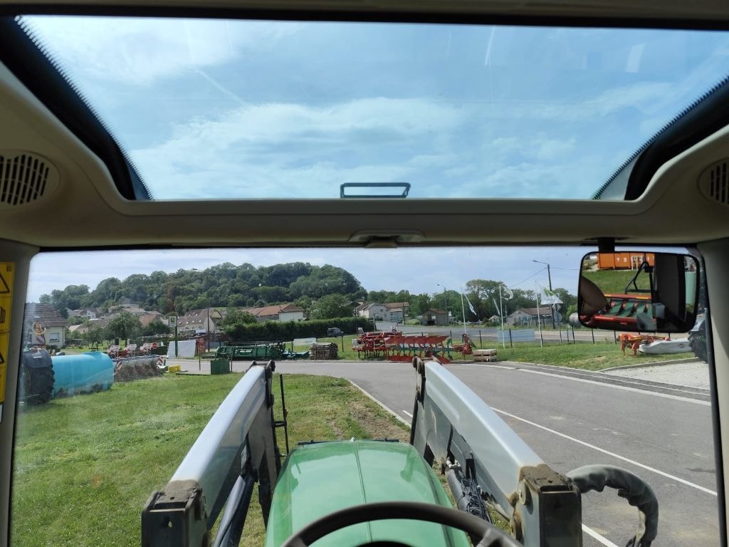 Tracteur JOHN DEERE 6135R - photo slide 8