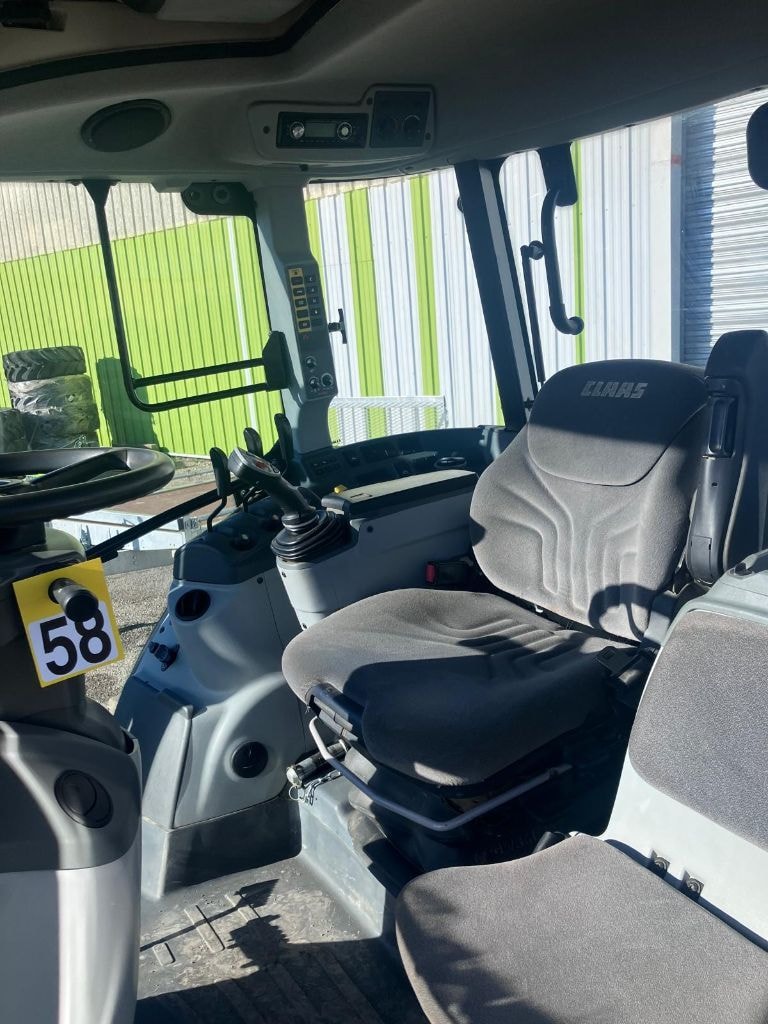 Tracteur CLAAS ARION 420 - photo slide 21