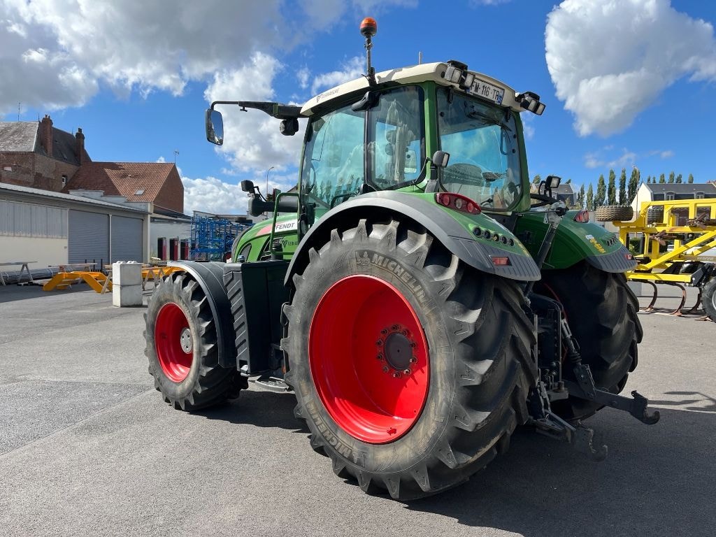 Tracteur FENDT 718 VARIO POWER + - photo slide 11