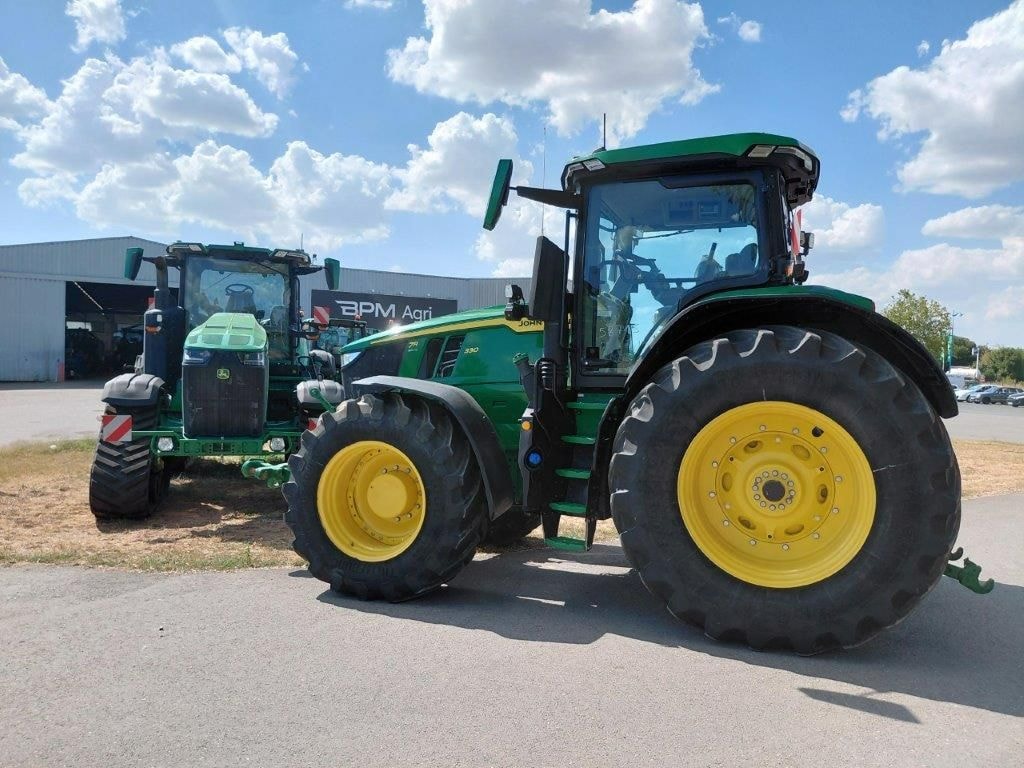 Tracteur JOHN DEERE 7R330 - photo slide 10