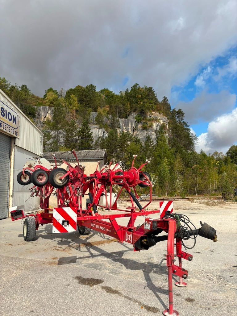 Faneuse LELY Lotus 900 s plus  - photo slide 2