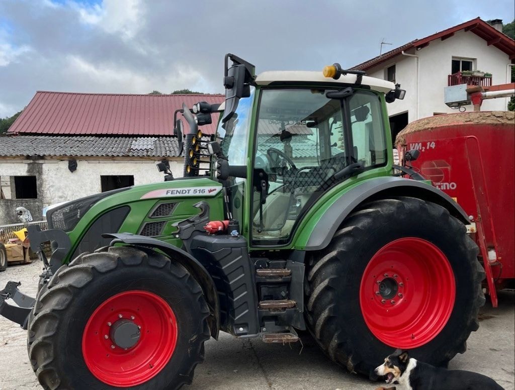 Tracteur FENDT 516 VARIO POWER - photo slide 1