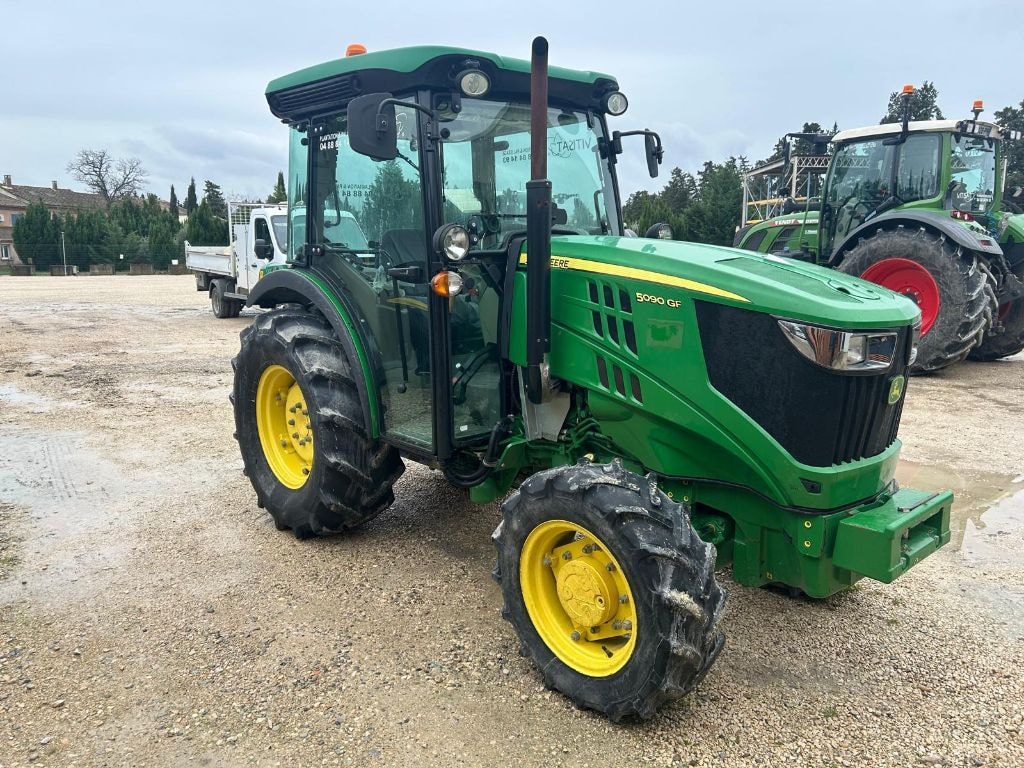 Tracteur fruitier JOHN DEERE 5090GF - photo slide 7