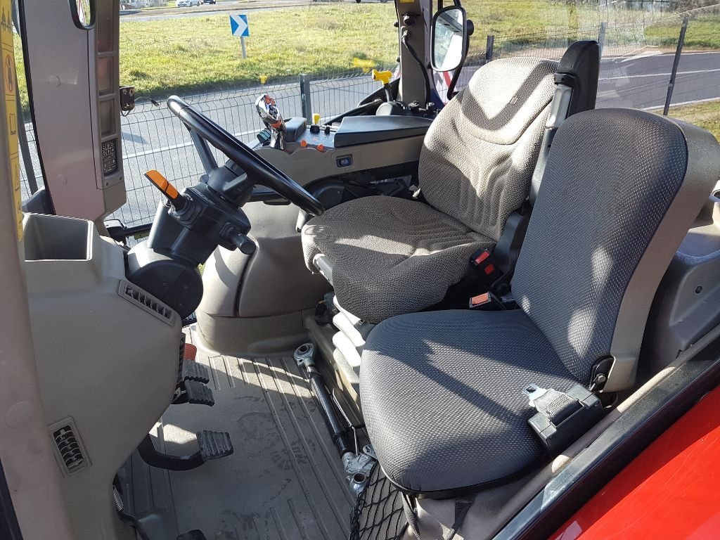 Tracteur CASE IH MAXXUM CVX125 - photo slide 4