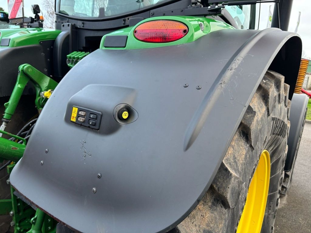Tracteur JOHN DEERE 6250R - photo slide 13