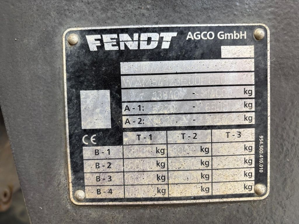 Tracteur FENDT 826 VARIO PROFI + - photo slide 24