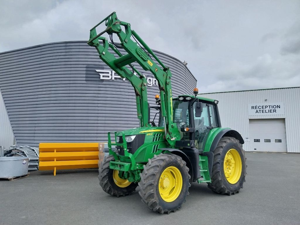 Tracteur chargeur JOHN DEERE 6130M - photo slide 1