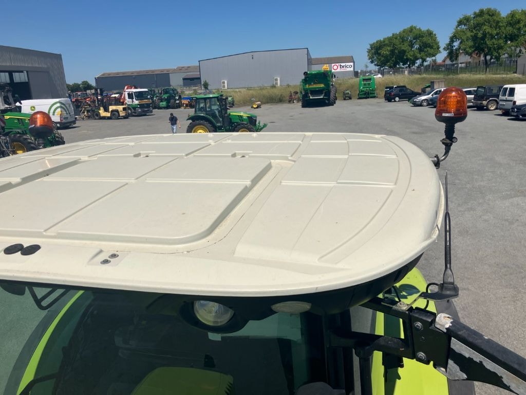 Tracteur CLAAS ARION 620 - photo slide 32