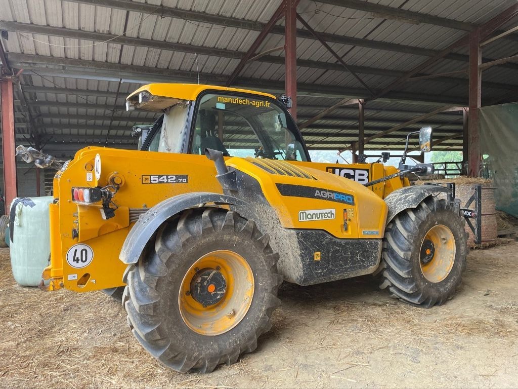 Telescopique JCB 542-70 AGRI PRO - photo slide 2