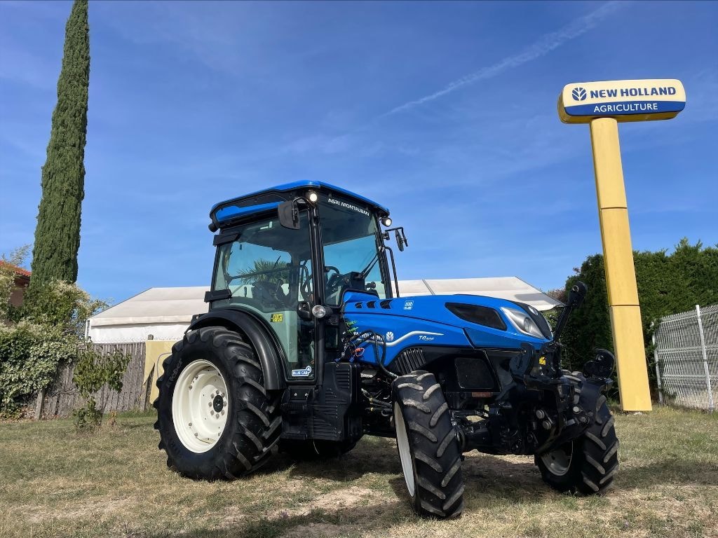 Tracteur fruitier NEW HOLLAND T4.90F - photo slide 1
