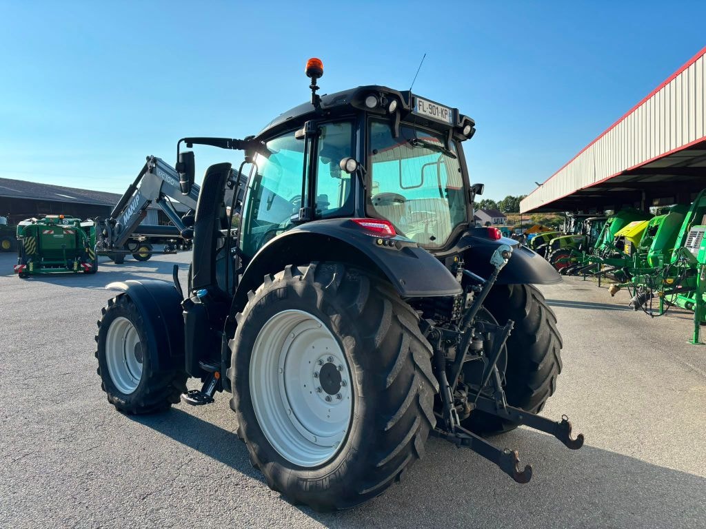 Tracteur chargeur VALTRA N 134  HITECH 5 - photo slide 3