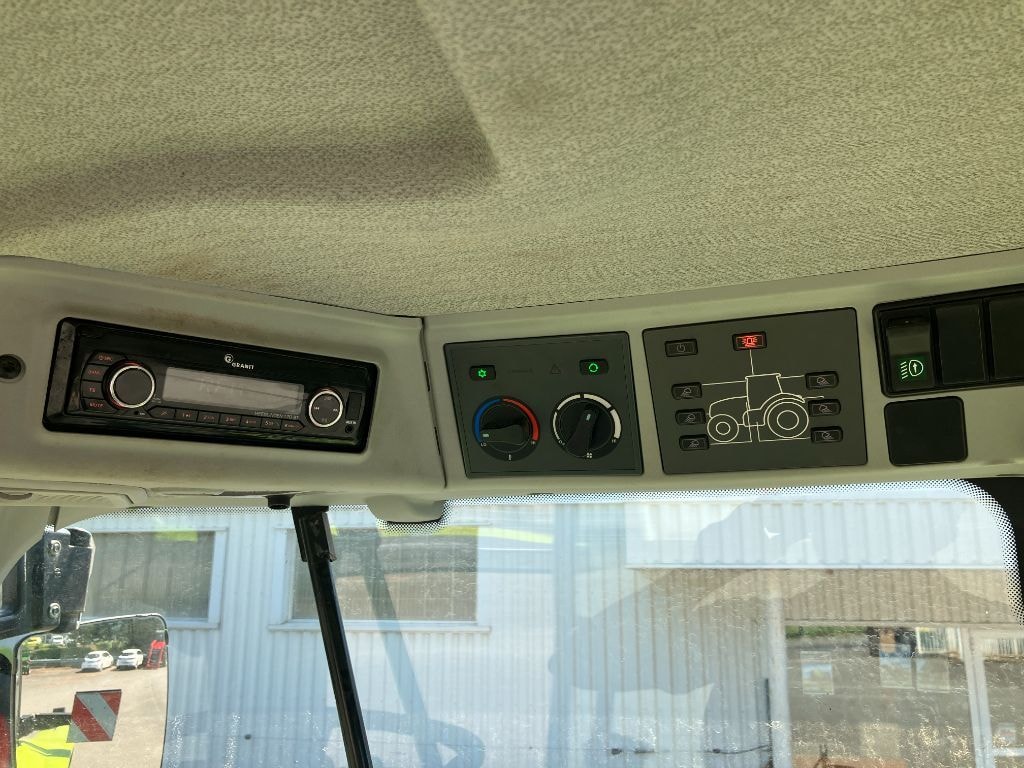 Tracteur CLAAS ARION 650 CIS+ - photo slide 14