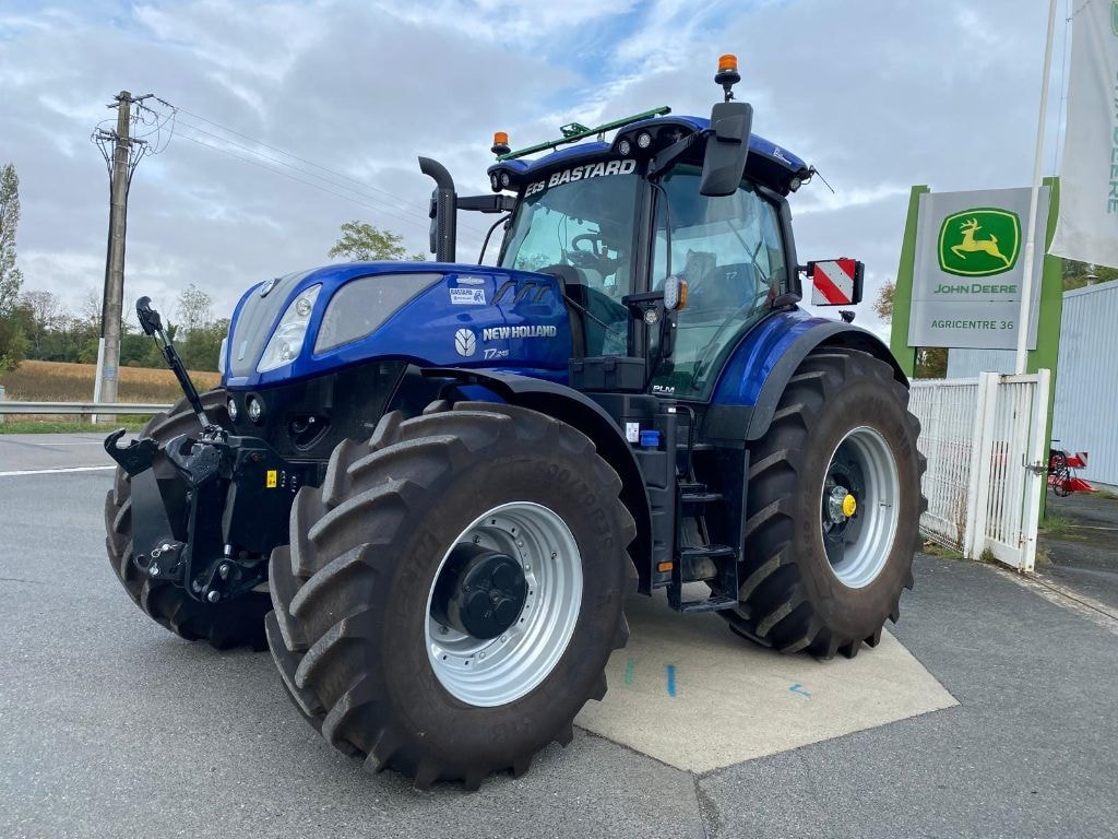 Tracteur NEW HOLLAND T7.245 BLUEPOWER - photo slide 1