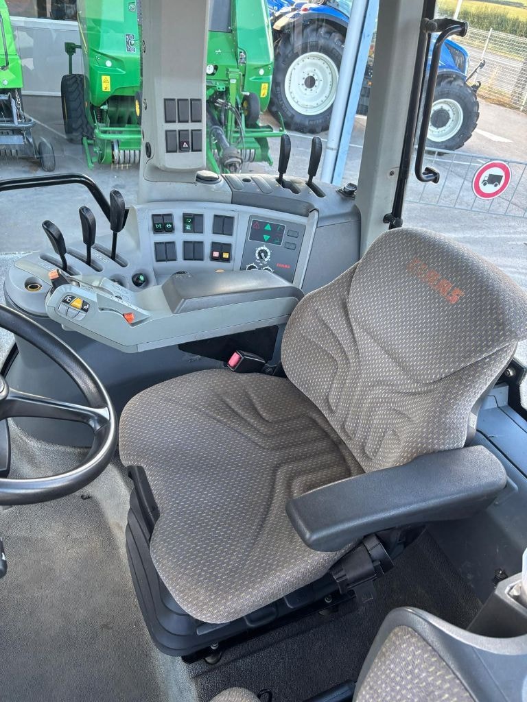 Tracteur CLAAS ARION 510 - photo slide 13