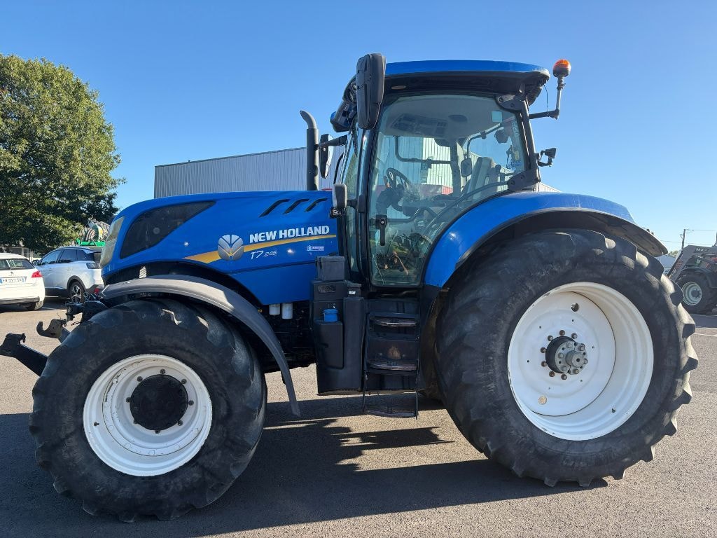Tracteur NEW HOLLAND T7.245 - photo slide 8