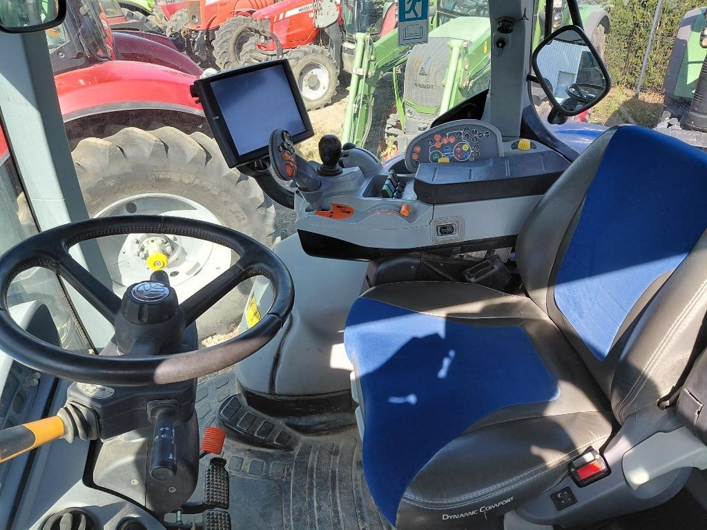 Tracteur NEW HOLLAND T 7 245 AC - photo slide 7