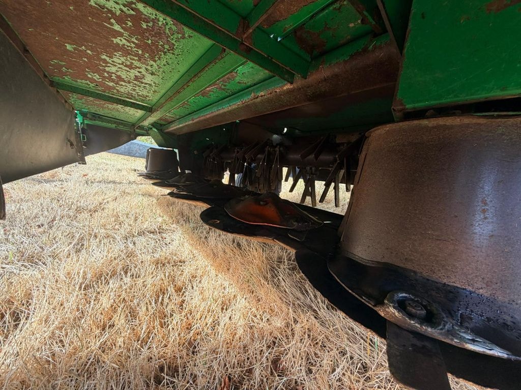 Faucheuse conditionneuse JOHN DEERE 1365 - photo slide 9