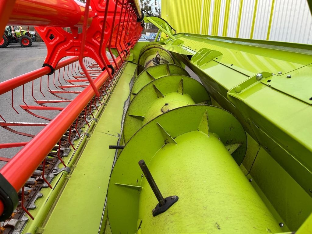 Moissonneuse CLAAS Trion 520 - photo slide 27