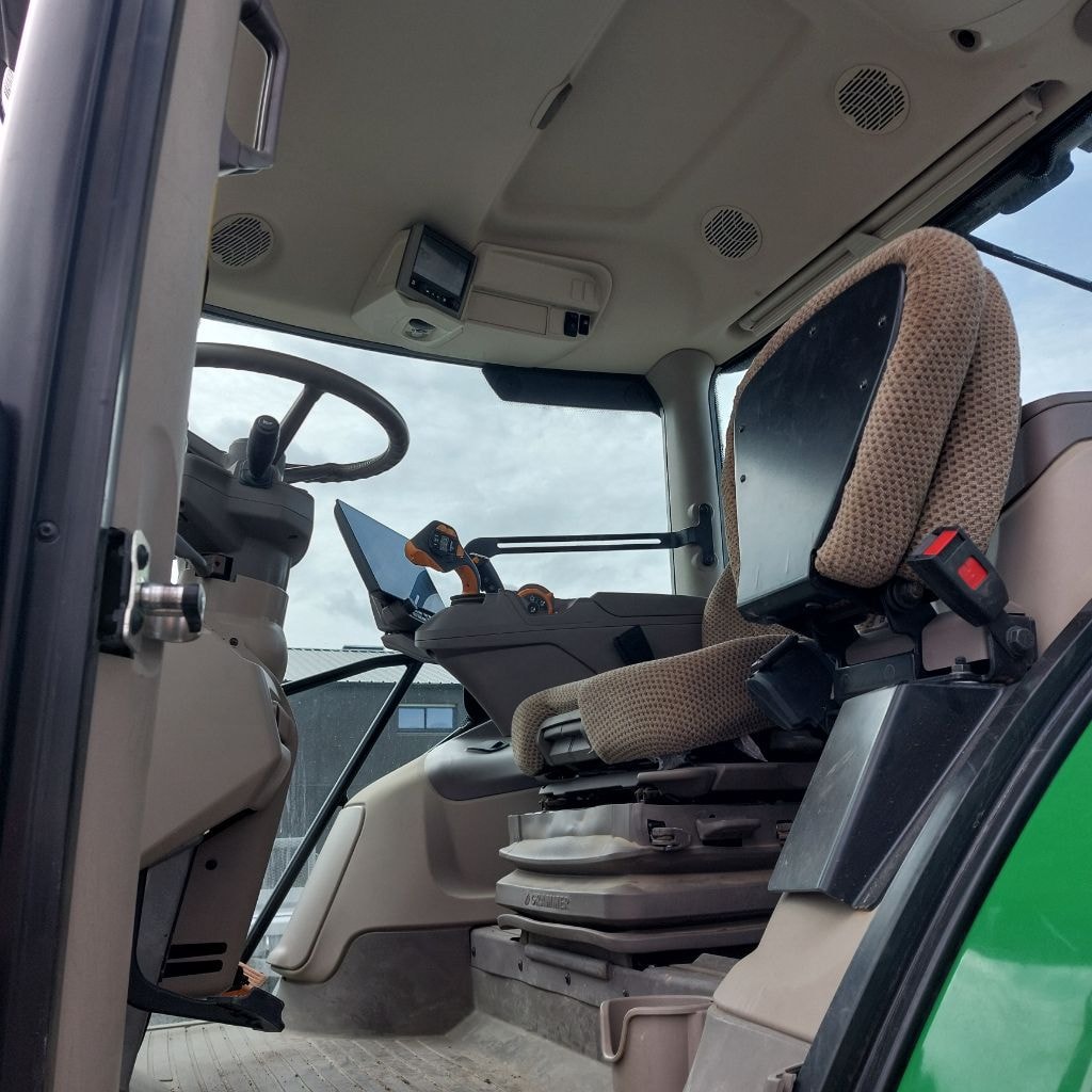 Tracteur JOHN DEERE 6R155 - photo slide 6