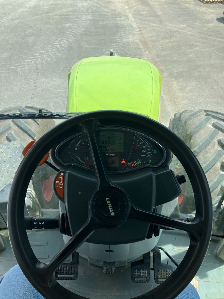 Tracteur CLAAS ARION 660 CIS+ - photo slide 13