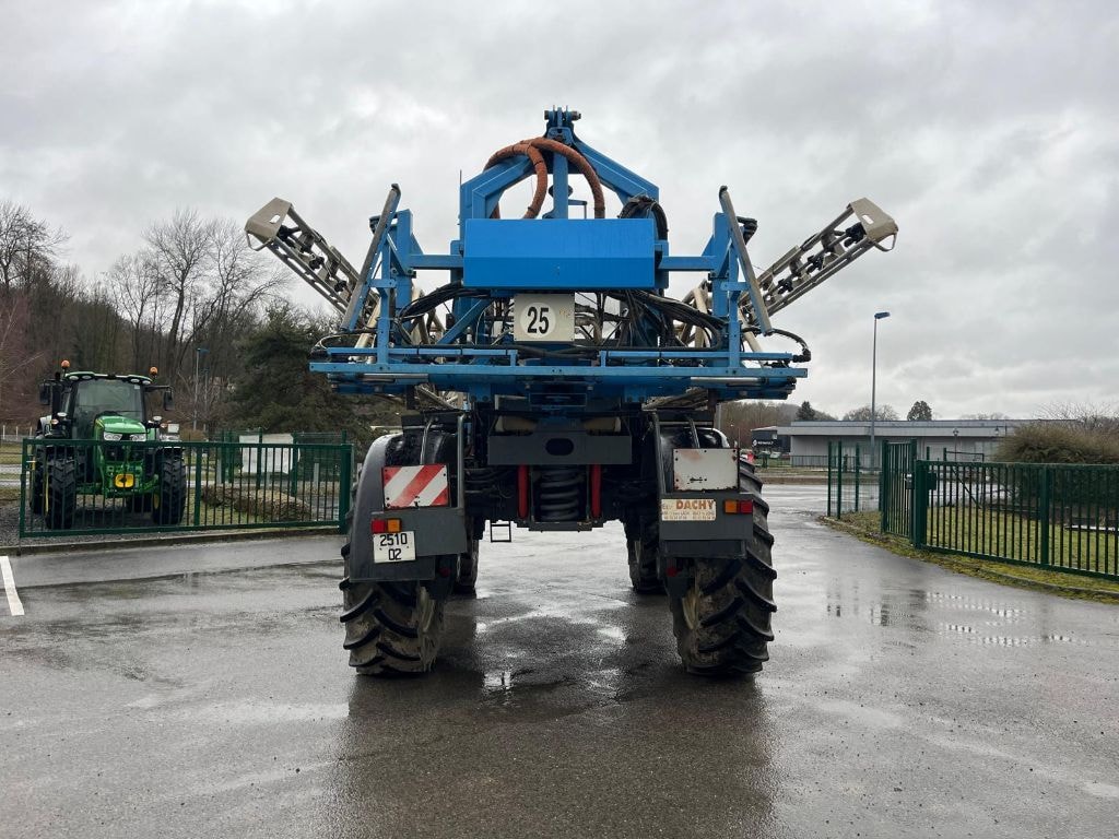 Pulverisateur automoteur EVRARD Alpha 4100 - photo slide 6